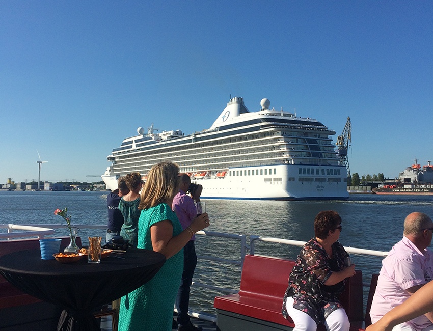 uitje haven rondvaart amsterdam