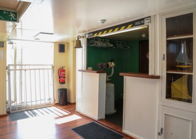 garderobe en entree schip Stortemelk