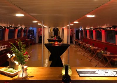 bedrijfsuitje met kerst op boot amsterdam